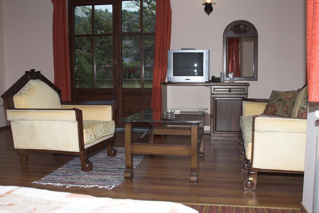 Hotel Old Times Asenovgrad Quarto foto